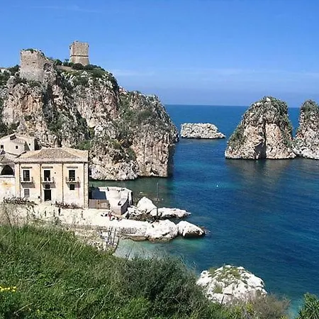 Holiday home Profumo Di Mare 1 *